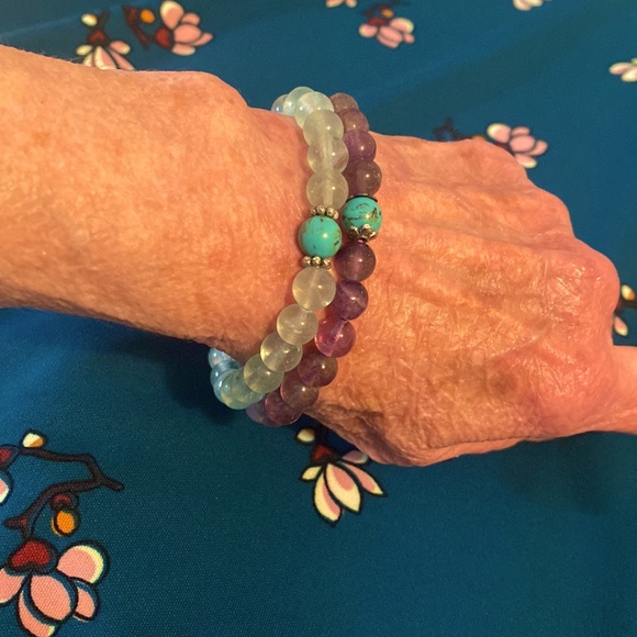 2 gemstone bracelets - Picture 7 of 8
